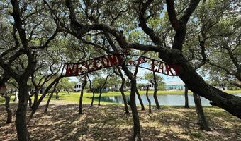 108 Augusta Cir, Aransas Pass, TX 78336