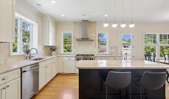 7800 RADNOR Rd, Bethesda, MD 20817