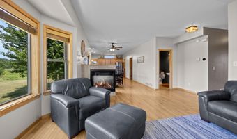 9352 67th St NW, Annandale, MN 55302