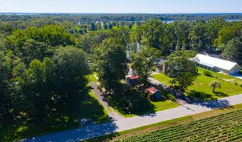 135 Stoudenmire Dr, Cameron, SC 29030