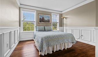 302 Pointe View Dr, Adams Twp., PA 16046