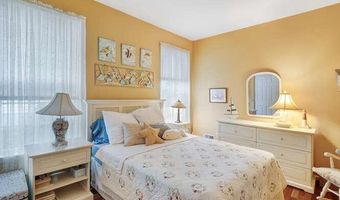 18 MISSION Way, Barnegat, NJ 08005