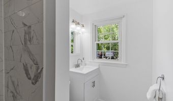 5 Elm St 1, Acton, MA 01720