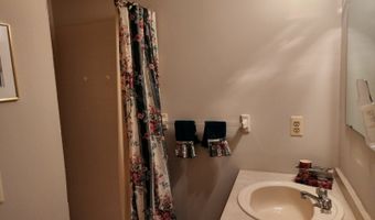 8 Acapulco Princess Pl U2 2, Alloway, NJ 07462