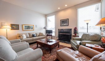 2222 Stonebridge Dr N, Ann Arbor, MI 48108