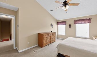 222 W HOPE Ct, Bear, DE 19701