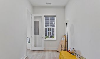 41912 HOGAN FOREST Ter, Aldie, VA 20105