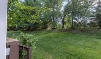 16 Edward Cir, Bedford, NH 03110
