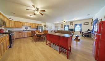 10 Strawberry Valley Rd Rd, Ash Flat, AR 72513