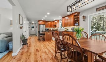 9 Mosher Dr, Brookline, NH 03033
