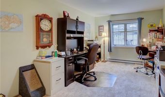 123 Pine Glen Dr, East Greenwich, RI 02818