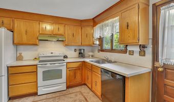 197 Hummingbird Dr, Berlin, CT 06037