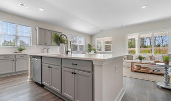 1510 Two Notch Cir, Ash, NC 28420