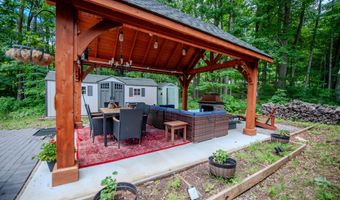 345 Friar Tuck Dr, Becket, MA 01223
