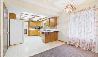 1212 E Fleetwood Cir, Brandon, SD 57005