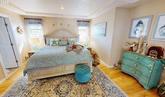 814 PARADISE Ln, Brookings, OR 97415