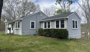 6 Pleasant St, Blackstone, MA 01504
