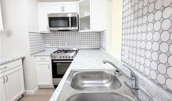 837 S 13th St, Alamo, TX 78516