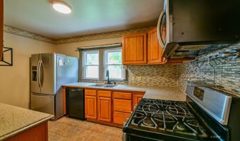 37 Euclid Dr, Athens, OH 45701