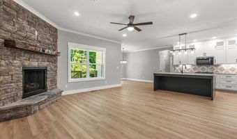 305 Shadows Lawn Dr, Athens, TN 37303