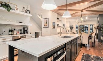 7277 Schoolhouse Dr SE 6, Ada, MI 49301