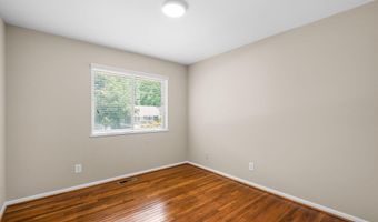 13 FARSTA Ct, Rockville, MD 20850