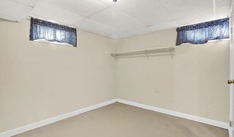 37 Maxwell Rd, Indianapolis, IN 46217