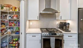 207 Weybridge Dr, Arden, NC 28704