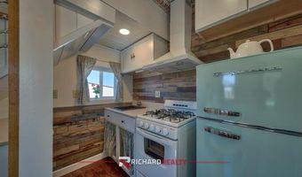 52 Road 8UC, Clark, WY 82435