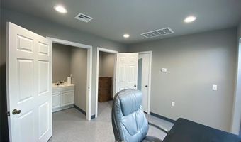 607 S Lake Murray Dr, Ardmore, OK 73401