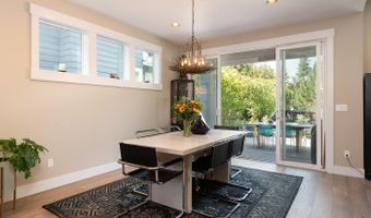 2100 NW Newport Hills Dr, Bend, OR 97703