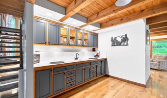 927 Wilkins Hollow Rd, Addison, PA 15411