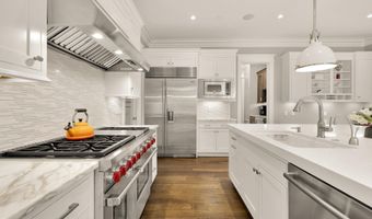 6617 LYBROOK Ct, Bethesda, MD 20817