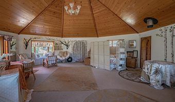 2909 Dead Indian Memorial Rd, Ashland, OR 97520