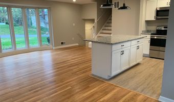 6810 FERN Ln, Annandale, VA 22003