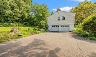 44 Williamsburg Dr, Cheshire, CT 06410