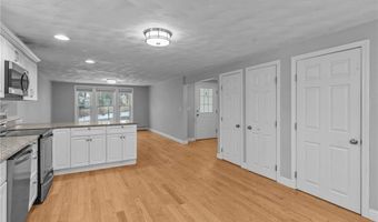 84 Phillip Ave, Cumberland, RI 02864