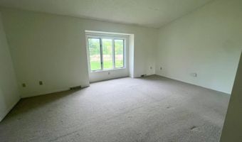 167 Country Club Ln, Amsterdam, NY 12070