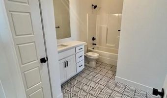 6207 SW Luna Ln, Bentonville, AR 72713