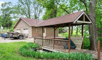 15120 Briarwood Dr, Basehor, KS 66007