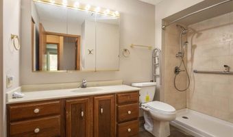 1415 Lake St 105, Alexandria, MN 56308