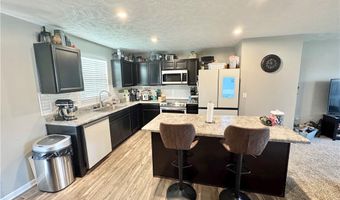 117 Fall Lake Ln, Amherst, OH 44001