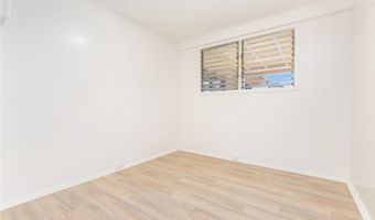 1645 Palamoi St, Pearl City, HI 96782