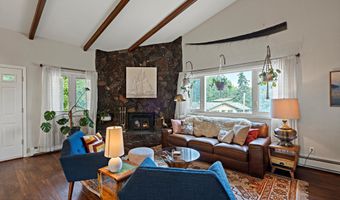 6150 Collins Cir, Anchorage, AK 99502