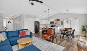 3624 NE Winding Trail Dr, Ankeny, IA 50021