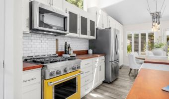 321 Valencia Rd, Aptos, CA 95003