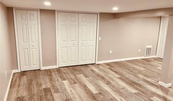 74 Leslie St, Cranston, RI 02910