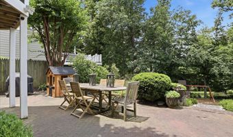 2316 N STAFFORD St, Arlington, VA 22207