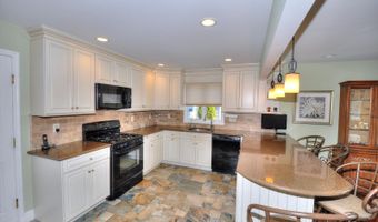 19 Centerboard Dr, Bayville, NJ 08721