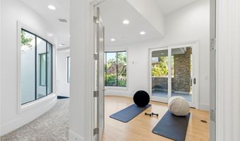 47 Soaring Bird Ct, Las Vegas, NV 89135